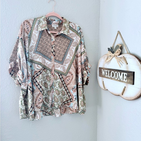 Eesome Multicolor Paisley Button-Up Shirt - Picture 1 of 6